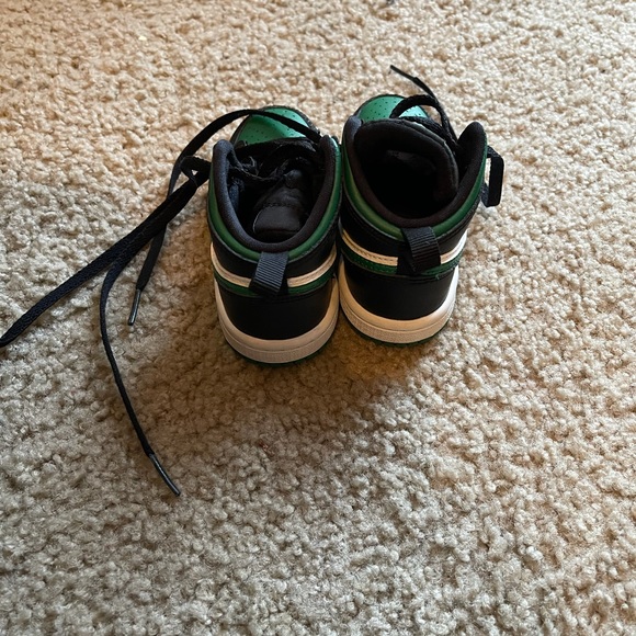 Jordan 1s - Picture 2 of 3